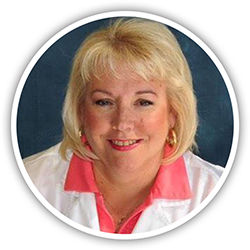 Onlinepethealth Lecturer Janice Huntingford